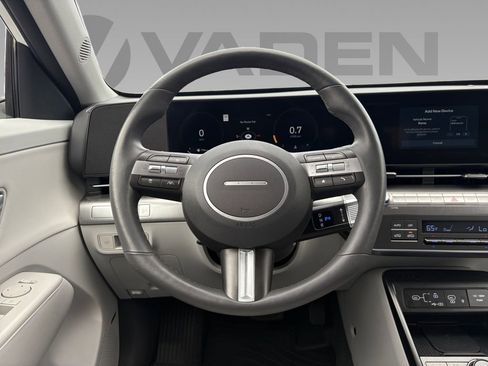 Used 2024 Hyundai Kona Limited AWD/4WD image 13