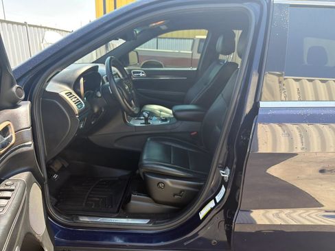 Used 2014 Jeep Grand Cherokee Limited w/ Luxury Group II AWD/4WD image 11