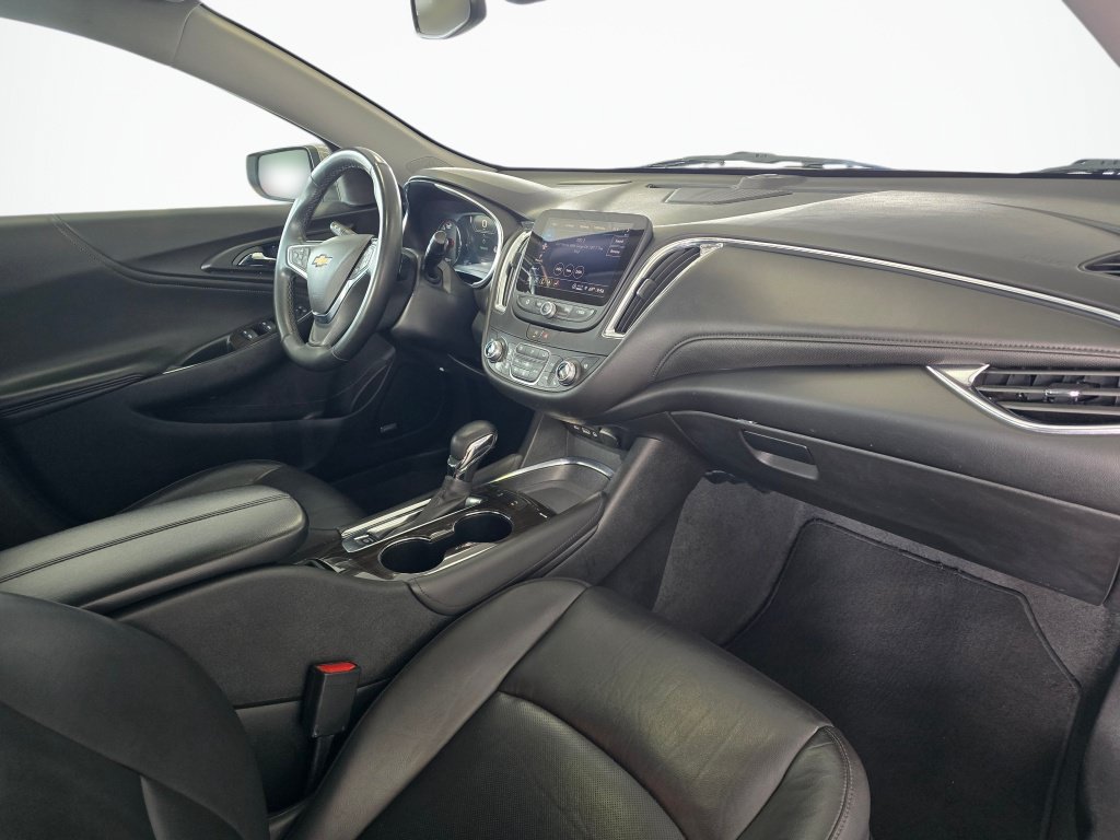 Used 2024 Chevrolet Malibu LT FWD image 44