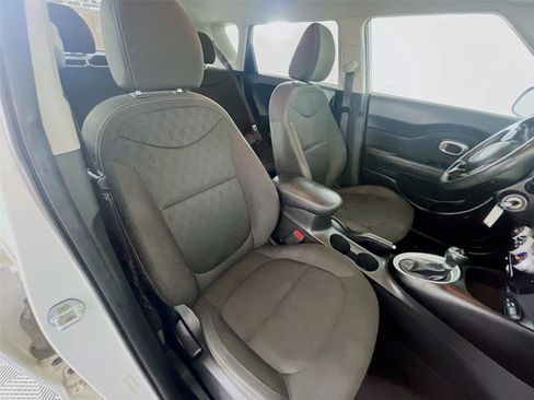Used 2016 Kia Soul w/ Convenience Package FWD image 29