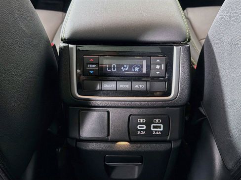 Used 2024 Subaru Ascent Onyx Edition AWD/4WD image 28
