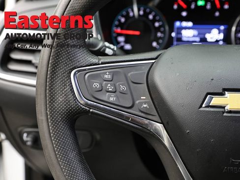 Used 2021 Chevrolet Equinox LT FWD image 14