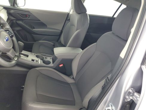 Used 2025 Subaru Crosstrek 2.0i Premium image 12
