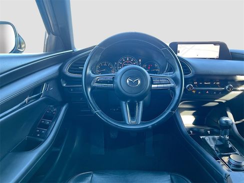Used 2022 MAZDA MAZDA3 s image 24