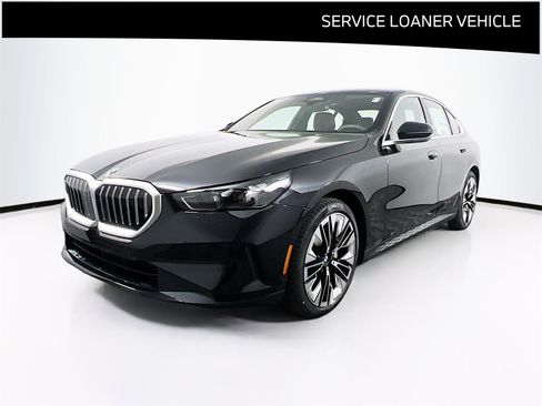 New 2025 BMW 530i xDrive image 3