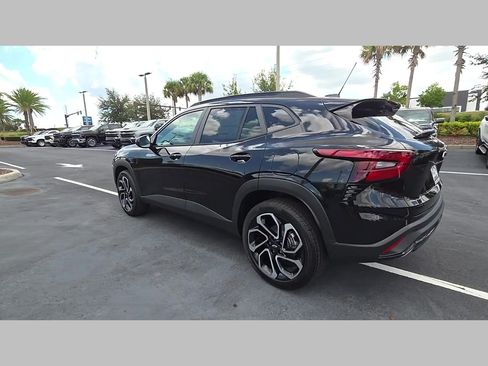 New 2026 Chevrolet Trax RS w/ Sunroof Package FWD image 24