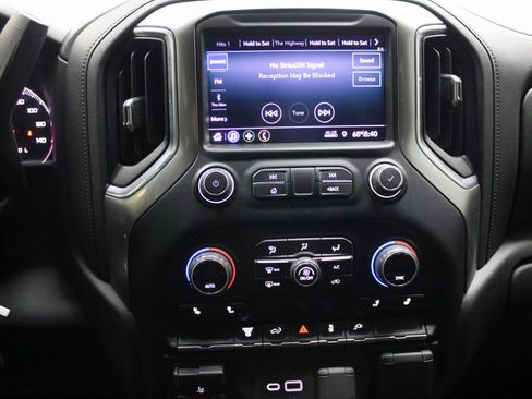 Used 2021 Chevrolet Silverado 2500 LT w/ Fleet Comfort Package image 32