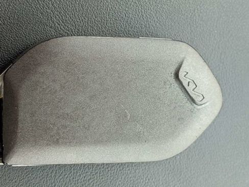 Used 2025 Kia Sorento LX FWD image 28