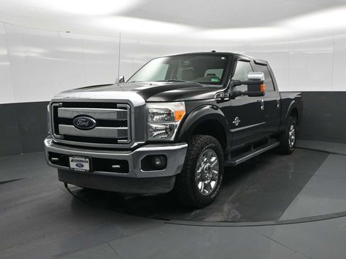 Used 2012 Ford F250 Lariat w/ Chrome Pkg image 4