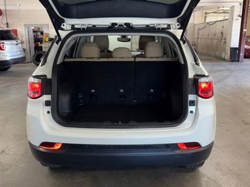 Used 2018 Jeep Compass Sport FWD image 8