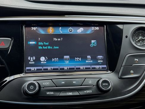 Used 2019 Buick Envision Essence image 11