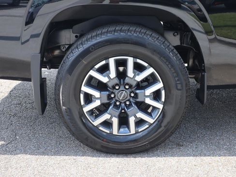 Used 2026 Nissan Frontier SV w/ SV Convenience Package RWD image 12
