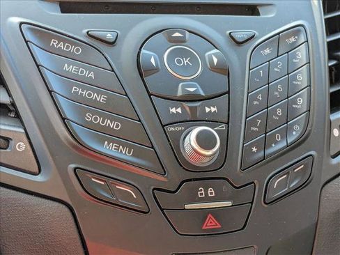 Used 2019 Ford Fiesta SE image 9