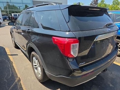 Used 2023 Ford Explorer XLT w/ Equipment Group 202A AWD/4WD image 7