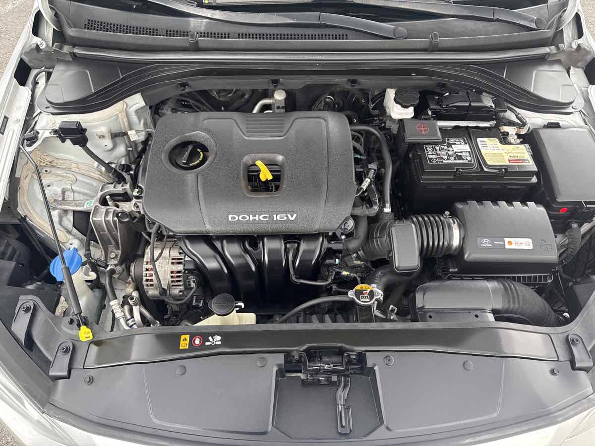 Used 2018 Hyundai Elantra Value Edition FWD image 25
