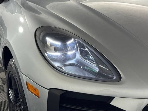 Used 2020 Porsche Macan AWD/4WD image 56