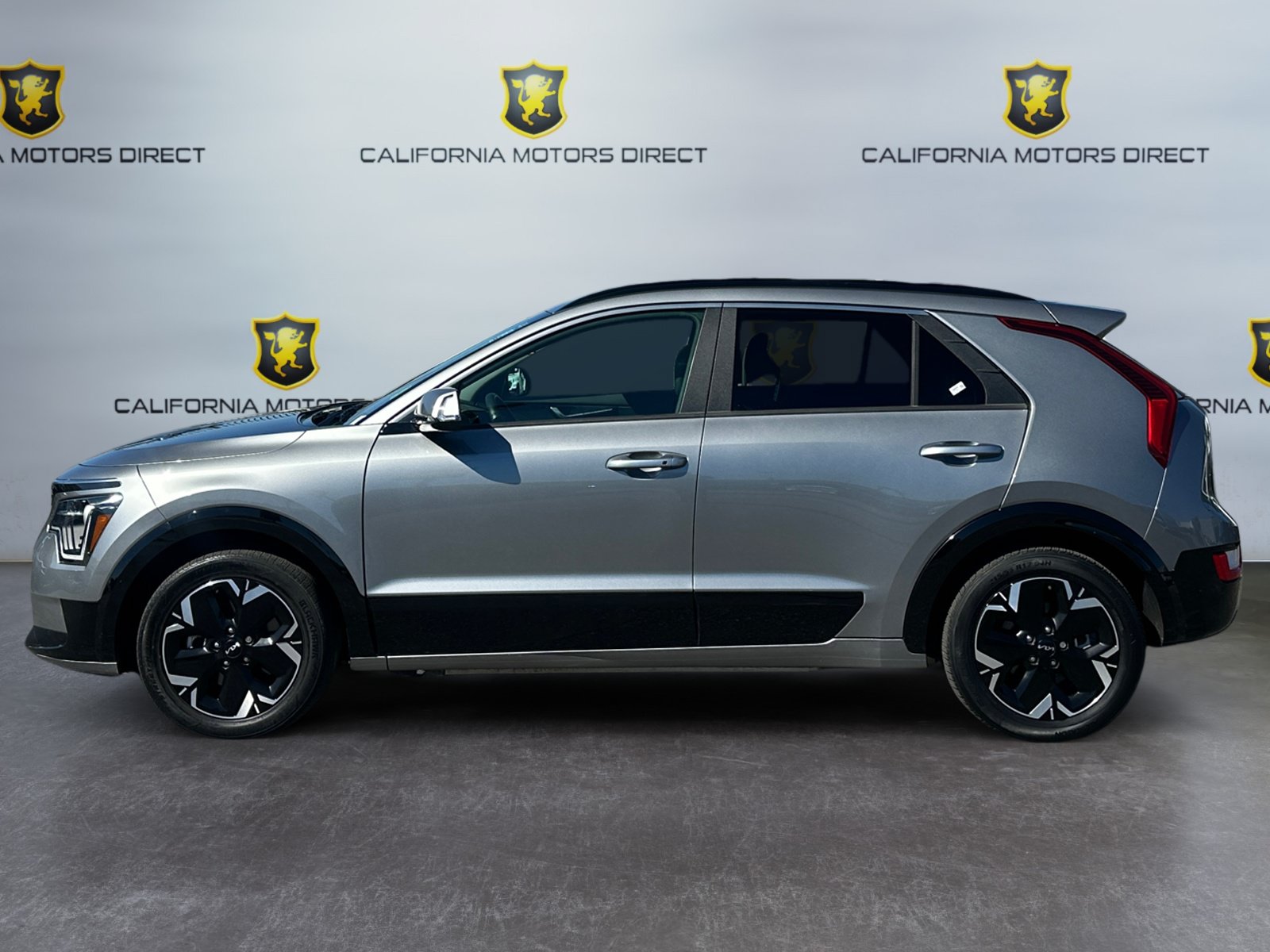 Used 2024 Kia Niro Wind FWD image 2