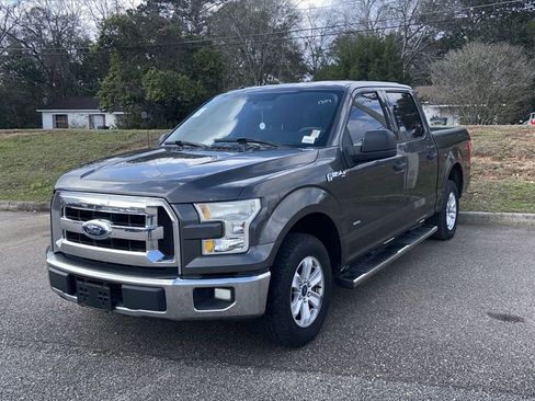 Used 2016 Ford F150 XLT image 1