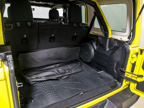 Used 2022 Jeep Wrangler Unlimited Sport image 37