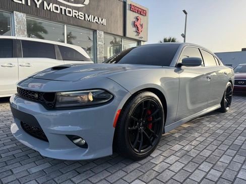Used 2022 Dodge Charger Scat Pack w/ Dynamics Package RWD image 3