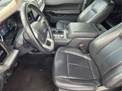 Certified 2024 Ford Expedition XLT AWD/4WD image 12