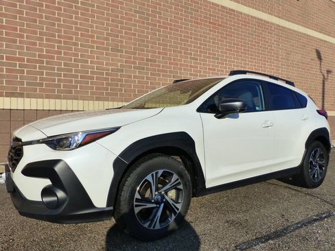 Used 2024 Subaru Crosstrek 2.0i Premium AWD/4WD image 5