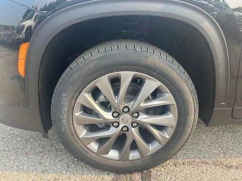 New 2026 Buick Enclave Preferred w/ Power Package image 5