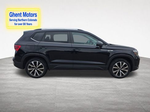 Used 2023 Volkswagen Taos SE AWD/4WD image 11