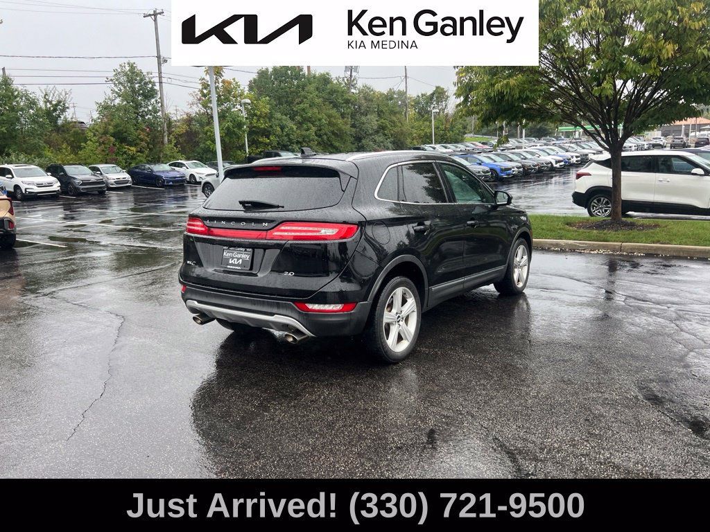 Used 2017 Lincoln MKC Premiere FWD image 5