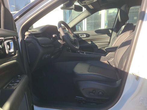 New 2024 Jeep Compass Trailhawk w/ Sun and Sound Group image 19