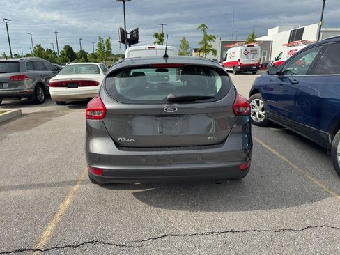 Used 2018 Ford Focus SEL w/ Cold Weather Package FWD image 12