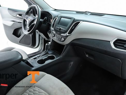 Used 2018 Chevrolet Equinox LS FWD image 31