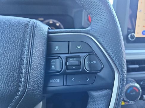 Used 2024 Toyota Tacoma TRD Off-Road image 23