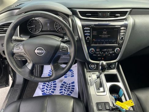 Used 2024 Nissan Murano SV w/ SV Midnight Edition Package FWD image 8