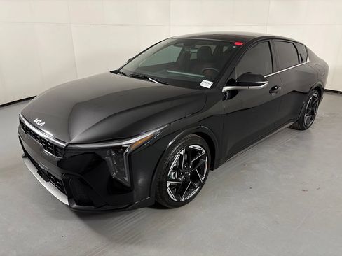 New 2026 Kia K4 GT-Line w/ GT-Line Premium Package FWD image 4