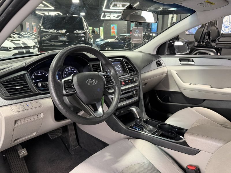 Used 2019 Hyundai Sonata SE FWD image 9