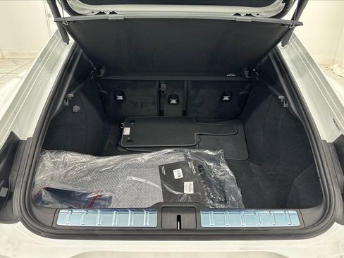 Certified 2024 Porsche Panamera 4 image 51