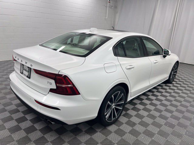 Used 2021 Volvo S60 T5 Momentum w/ Advanced Package FWD image 5
