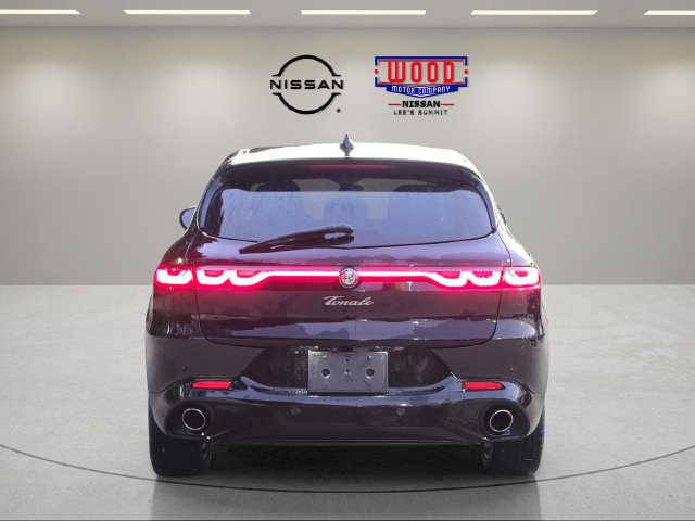 Used 2025 Alfa Romeo Tonale w/ Premium Package AWD/4WD image 3