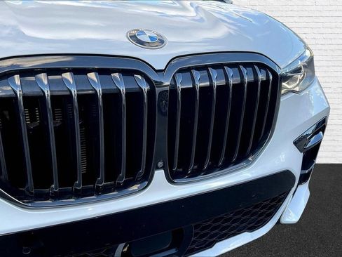 Used 2022 BMW X7 xDrive40i w/ M Sport Package AWD/4WD image 33