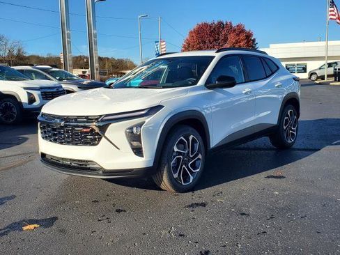 New 2026 Chevrolet Trax RS image 4