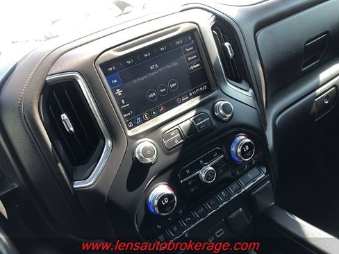 Used 2020 GMC Sierra 2500 AT4 w/ AT4 Premium Package AWD/4WD image 15