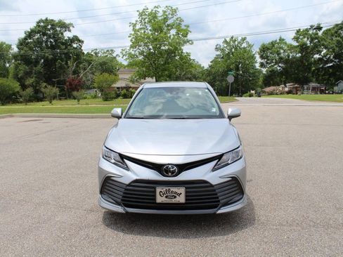 Used 2023 Toyota Camry LE FWD image 8