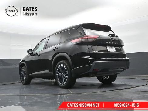 Used 2025 Nissan Rogue SL w/ Tech Package AWD/4WD image 45