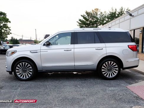 Used 2018 Lincoln Navigator Reserve w/ Technology Package AWD/4WD image 4