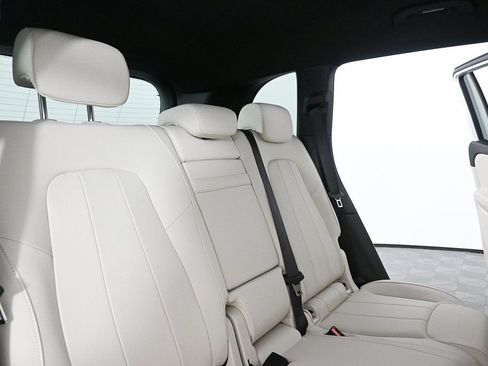 Certified 2025 Mercedes-Benz GLB 250 image 20