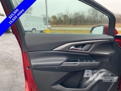 Used 2025 Chevrolet Equinox EV LT image 14