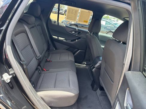 Used 2025 Chevrolet Equinox LT FWD image 25