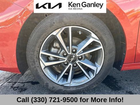 Certified 2024 Kia Forte LXS w/ LXS Technology Package FWD image 22