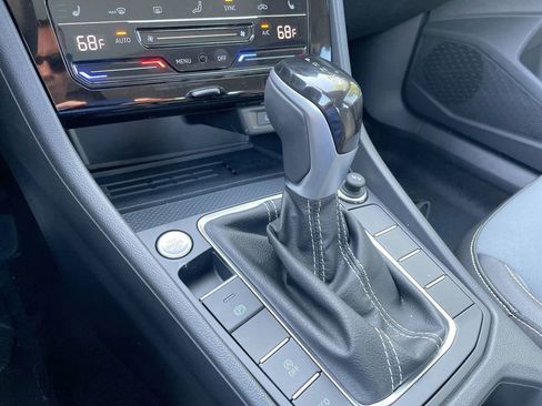 New 2025 Volkswagen Jetta SE image 44